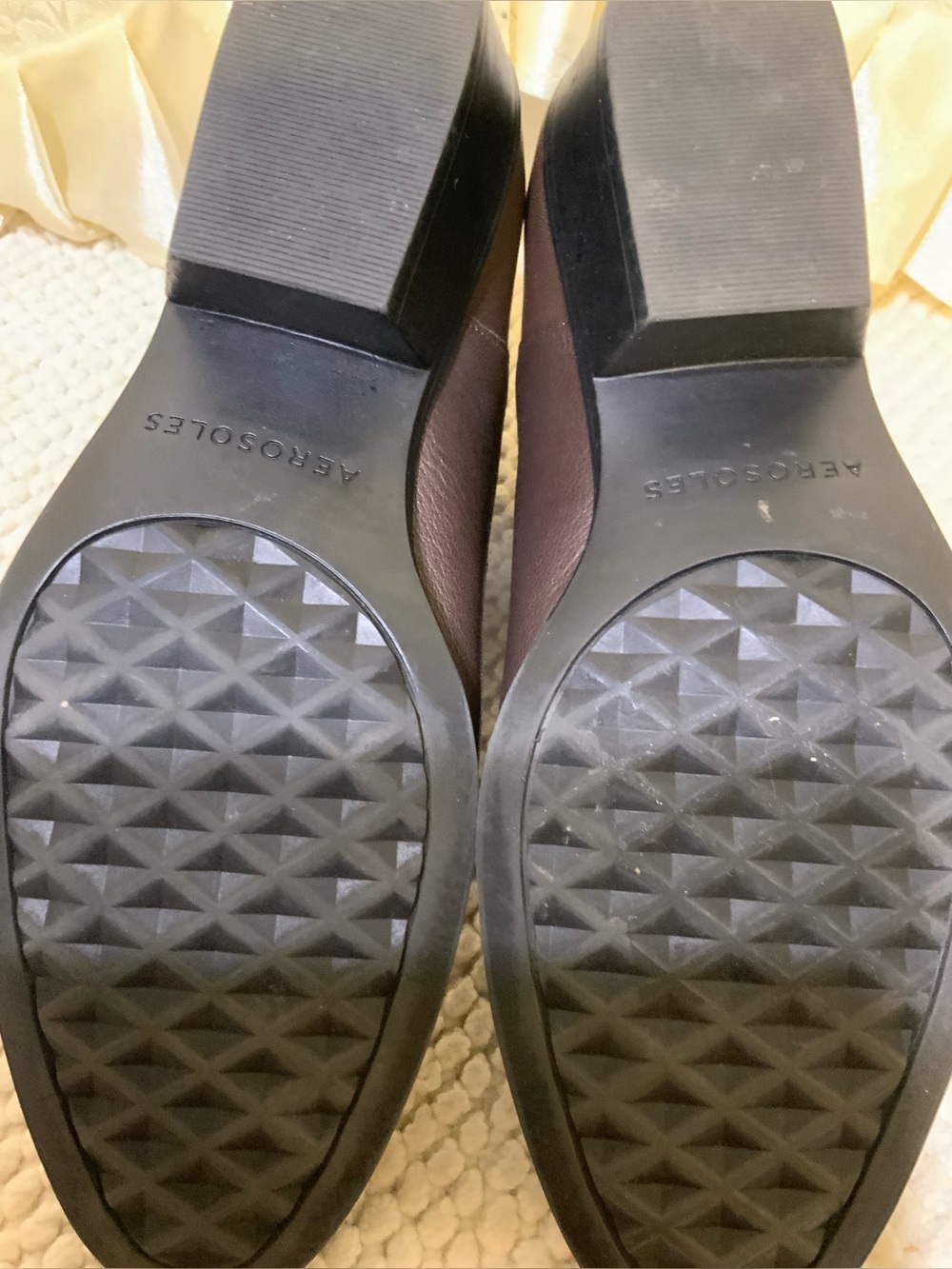 AEROSOLES - Picture 8 of 9